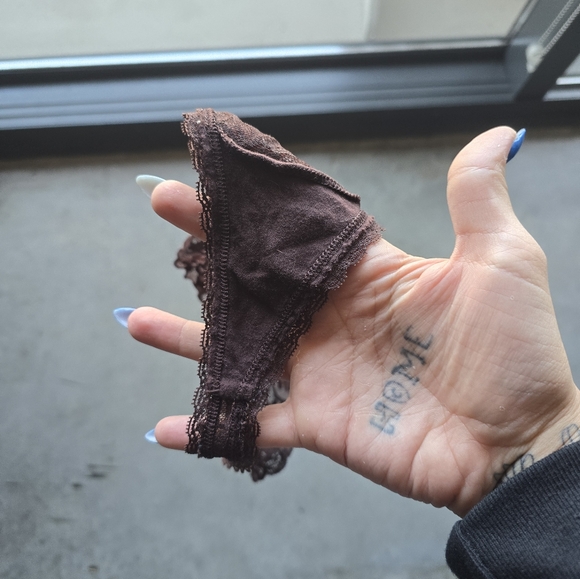 Combo: Victoria's secret Bra & panty size 34B and M - Picture 5 of 6